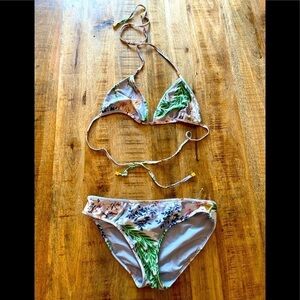 Rachel Roy shiny silver gray metallic triangle bikini 2 piece floral set nwot